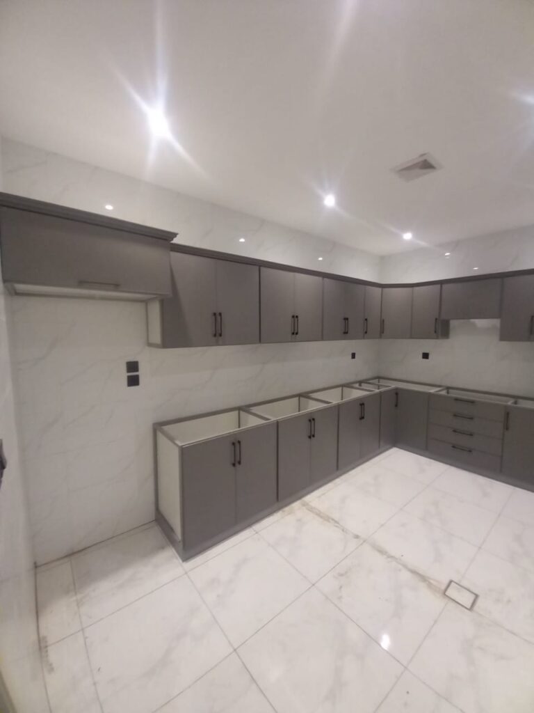 فني تركيب مطابخ جدة